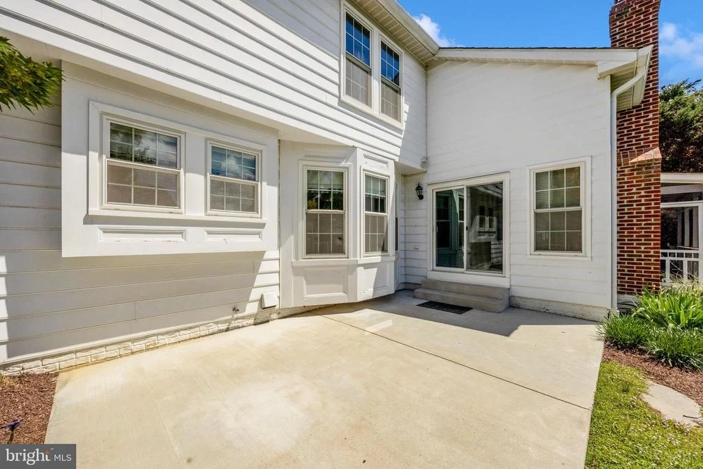 Photo of 6913 SOVEREIGN PLACE