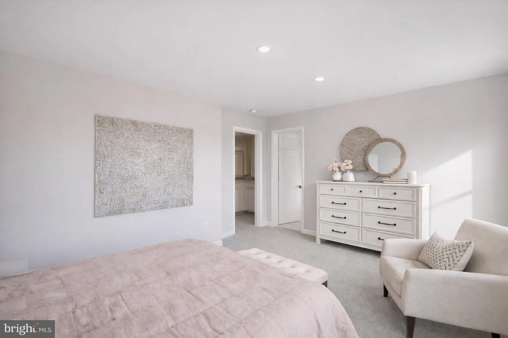 Photo of 527 TRIMBLE ROAD