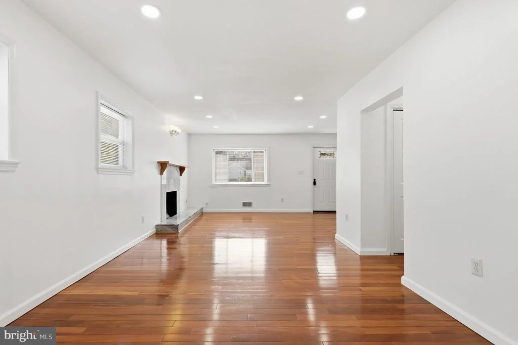 Photo of 1511 CREST ROAD