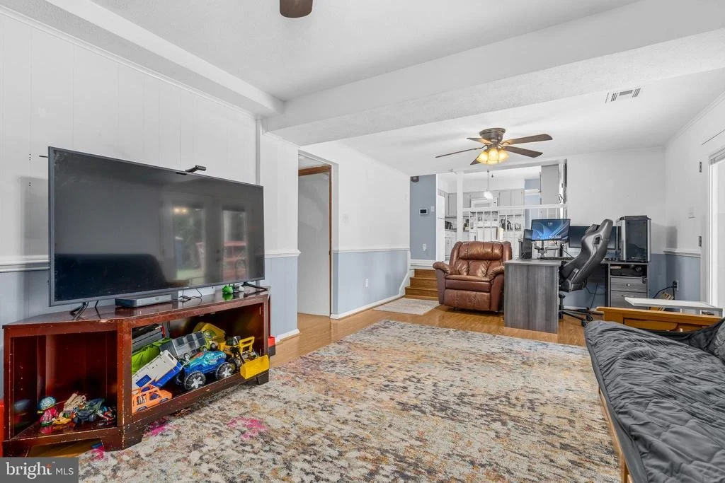 Photo of 6675 OAKWOOD CIRCLE