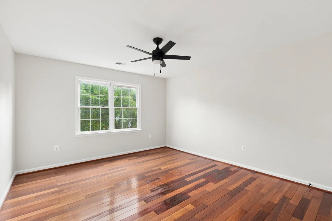 Photo of 15212 BAILEYS LANE