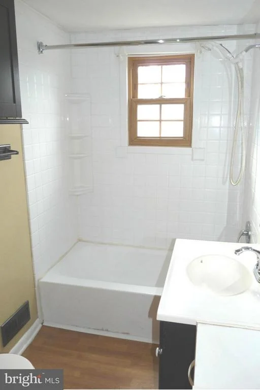 Photo of 604 MILITARY ROAD