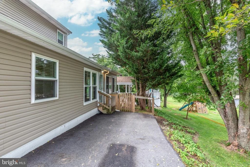 Photo of 416 FAIRVIEW DRIVE