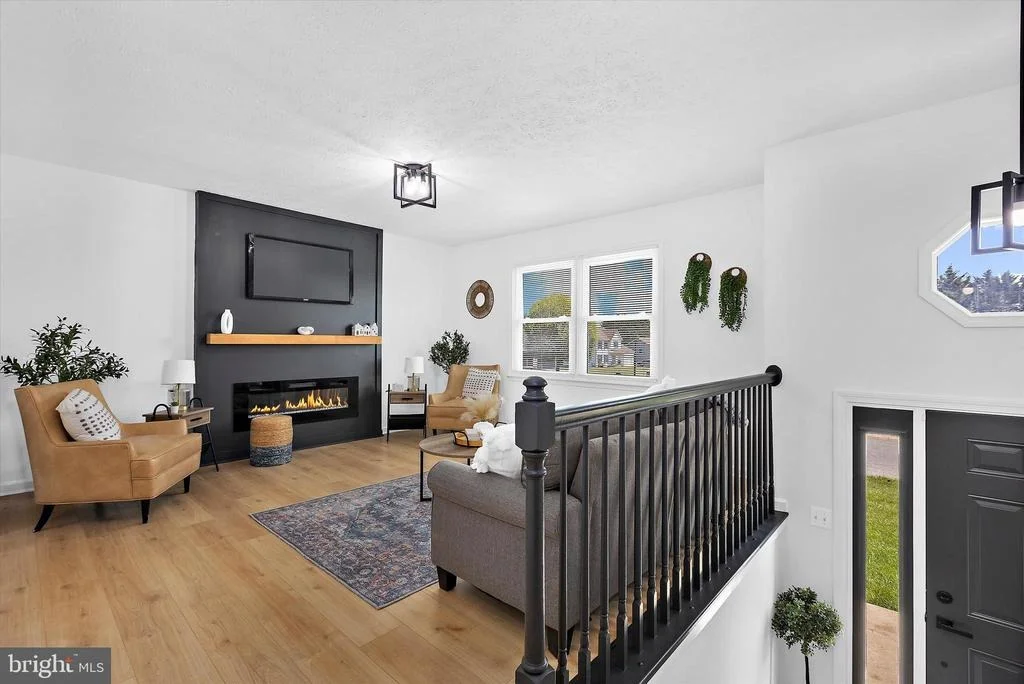 Photo of 774 EVERIST DRIVE