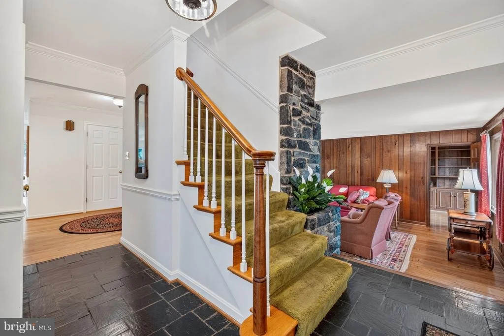 Photo of 6916 SUMMERSWOOD DRIVE