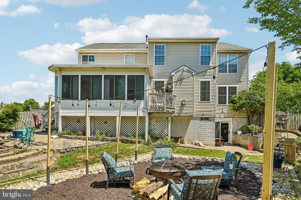 Photo of 6729 LOWES LANE