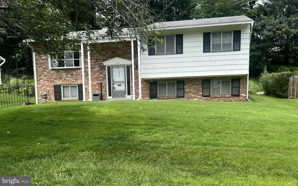 Photo of 713 HORTON DRIVE