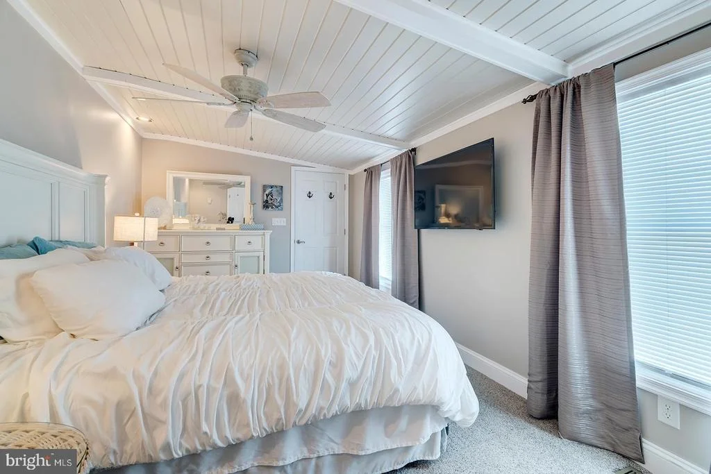 Photo of 36964 LAWS POINT ROAD