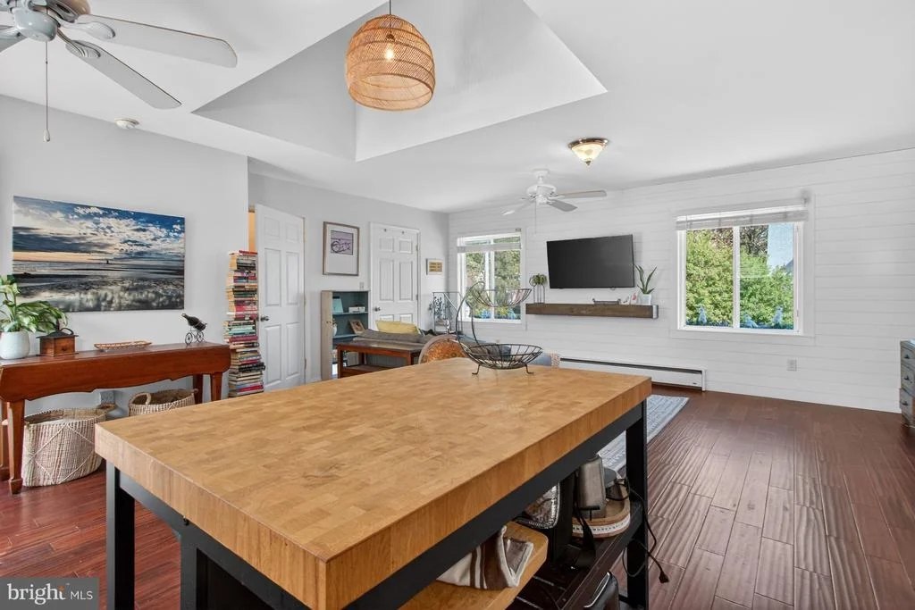 Photo of 829 SAVANNAH ROAD