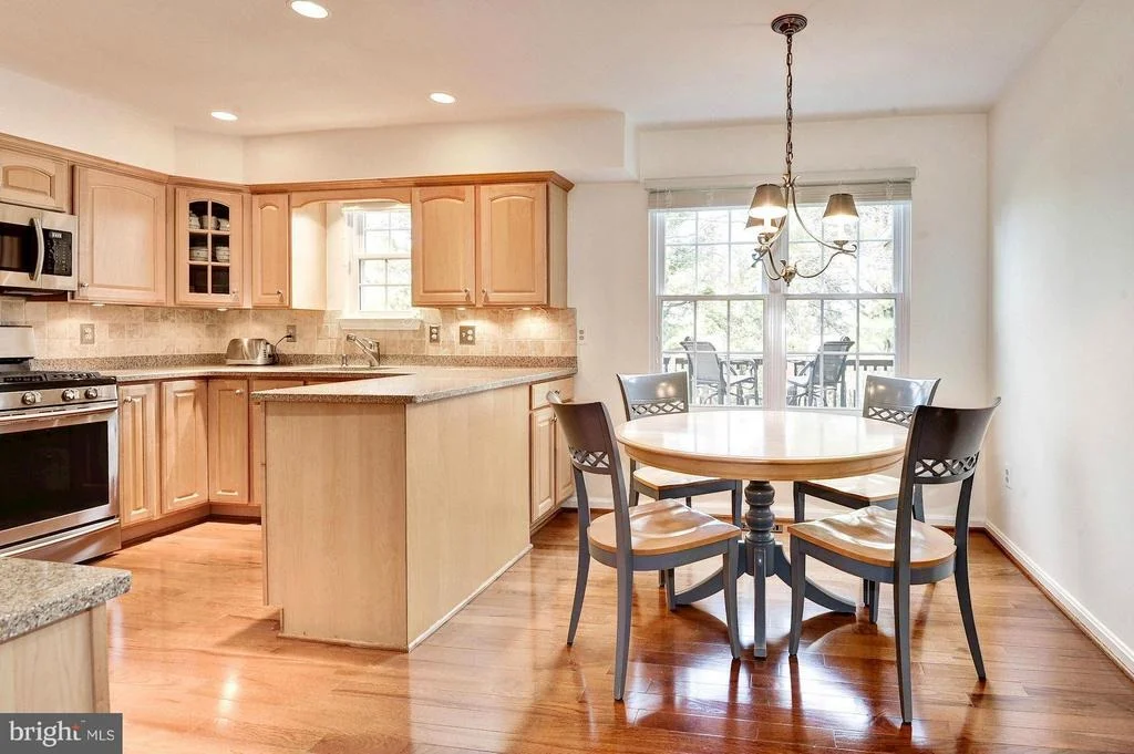 Photo of 413 WOONSOCKETT LANE