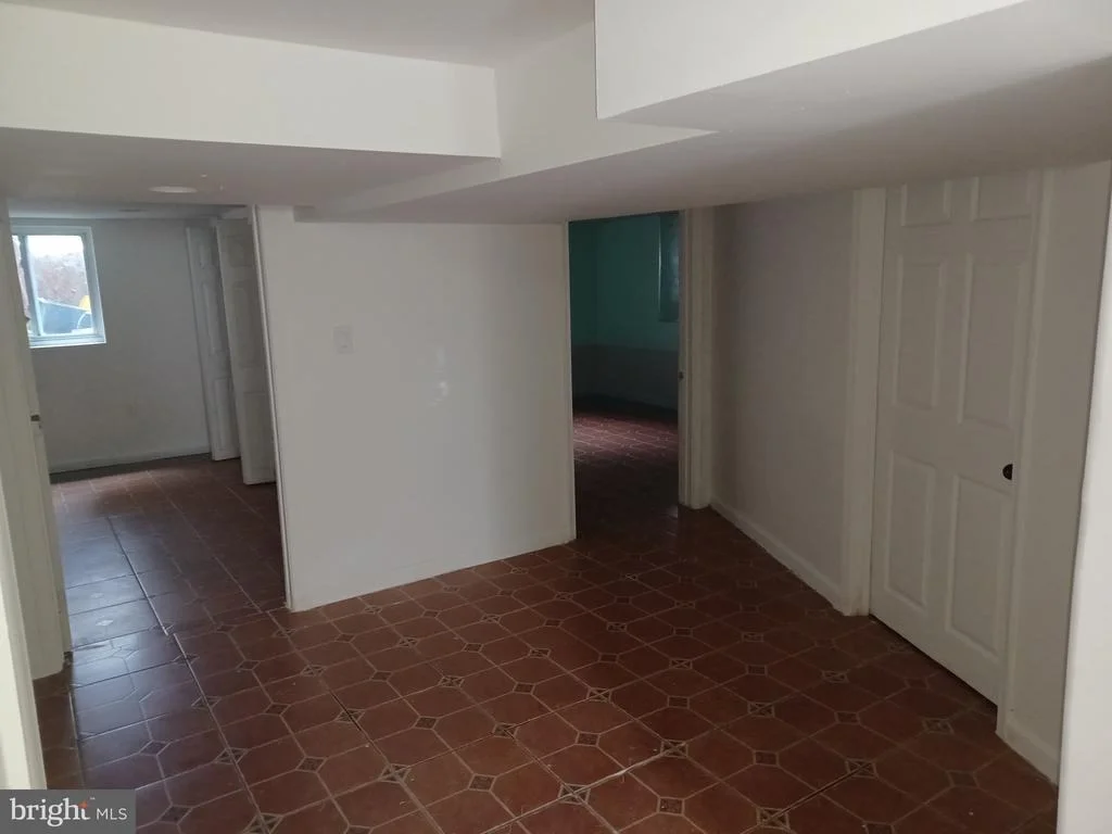 Photo of 9723 BRADDOCK ROAD