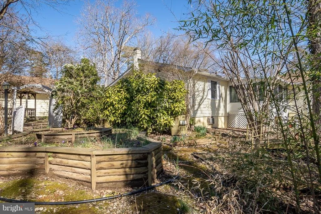 Photo of 857 SAN MATEO TRAIL