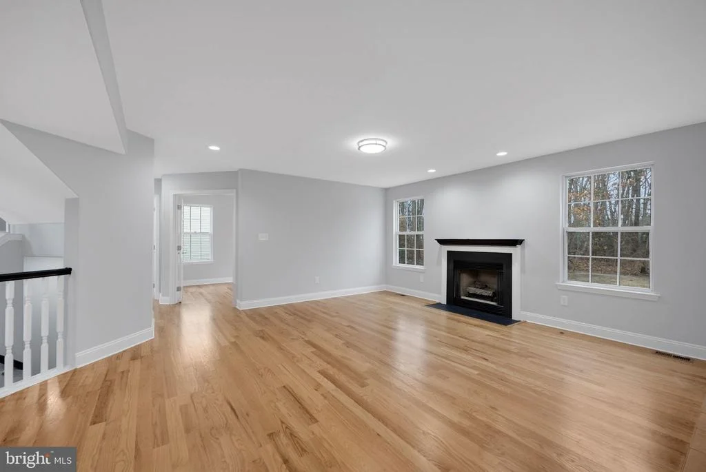 Photo of 319 W FOX TRAIL