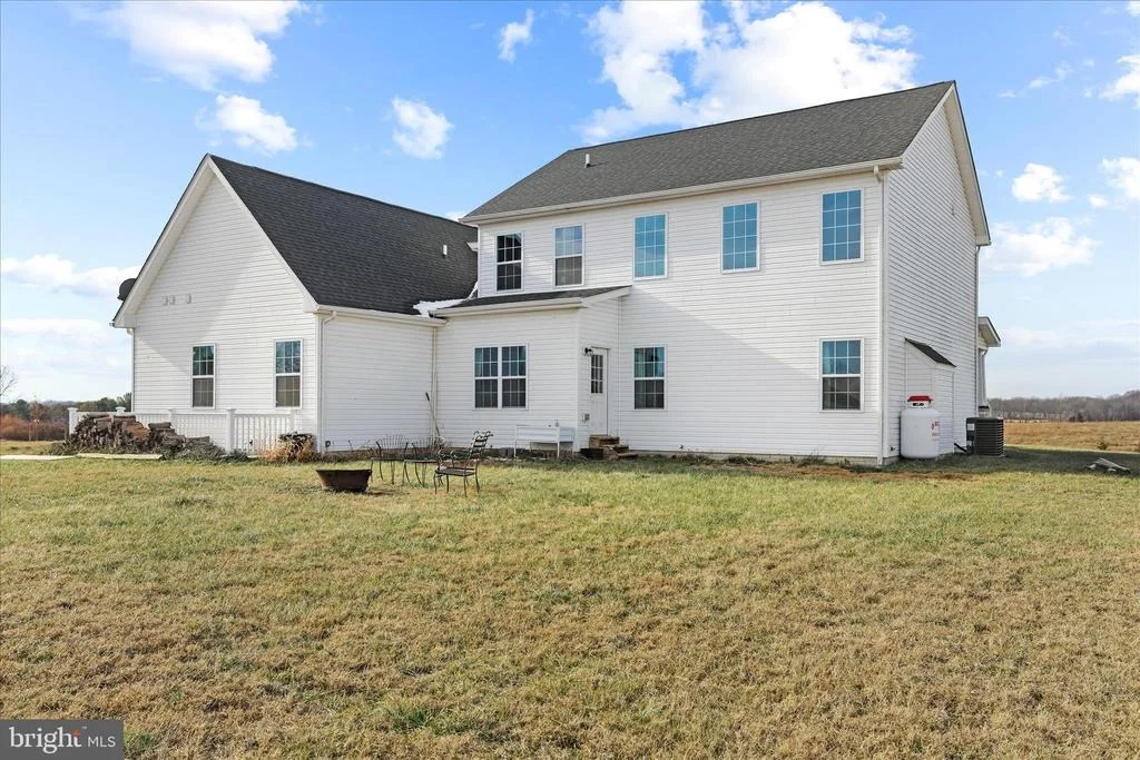 Photo of 219 SUMMERFIELD WAY