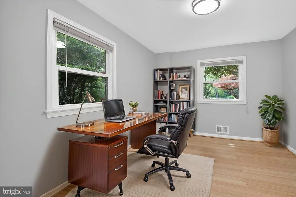 Photo of 13601 VALLEY DRIVE