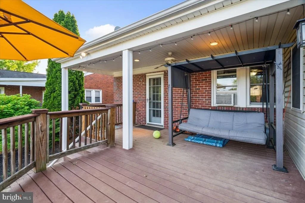 Photo of 604 LEE PLACE