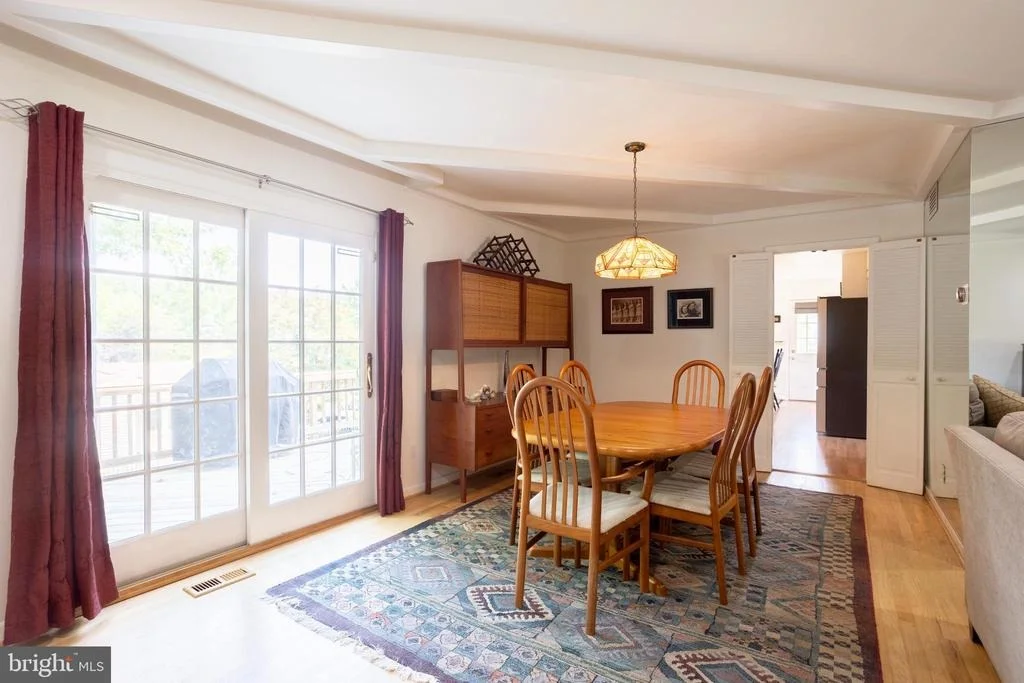 Photo of 2400 SUGARCONE ROAD