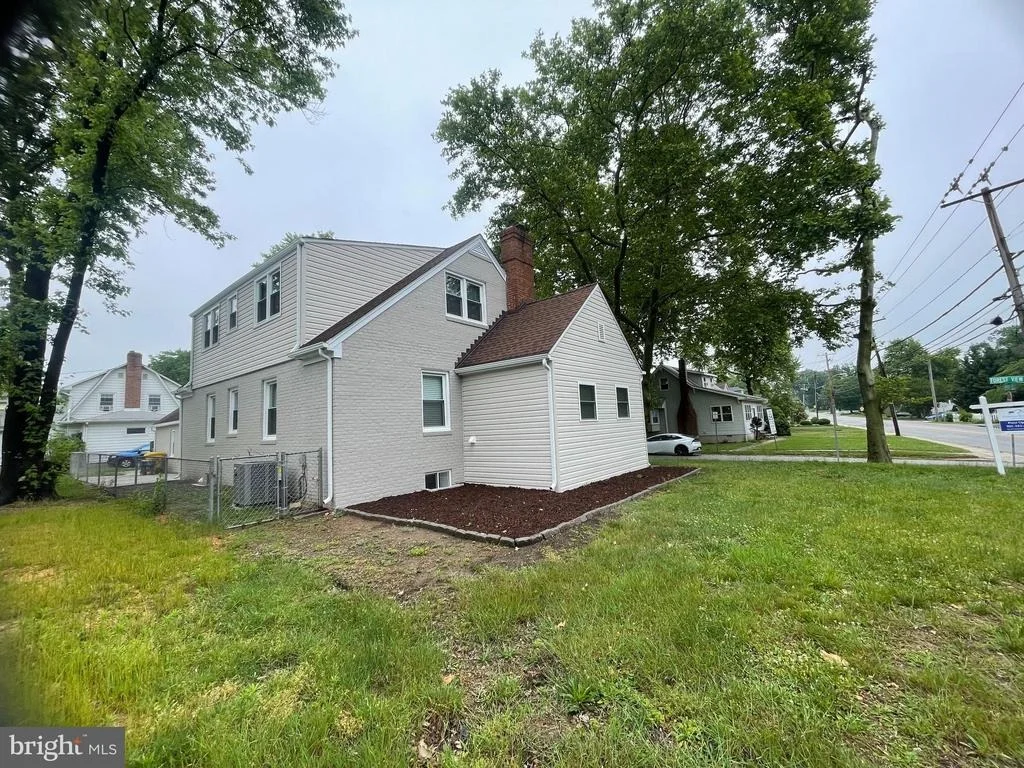 Photo of 401 FOREST VIEW