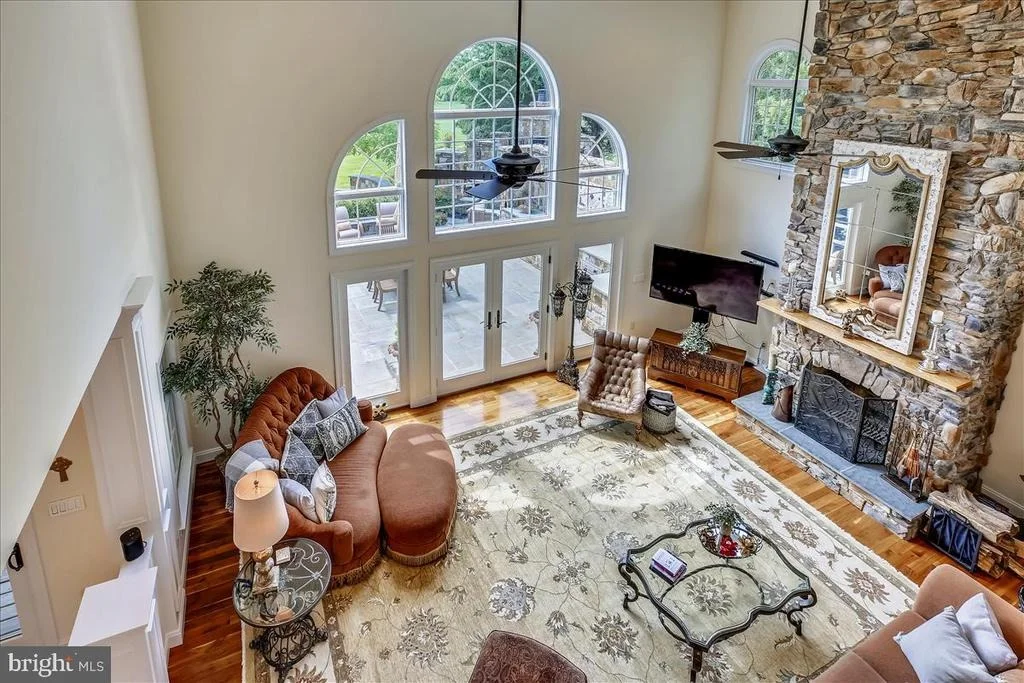 Photo of 21129 GOLF ESTATES DRIVE