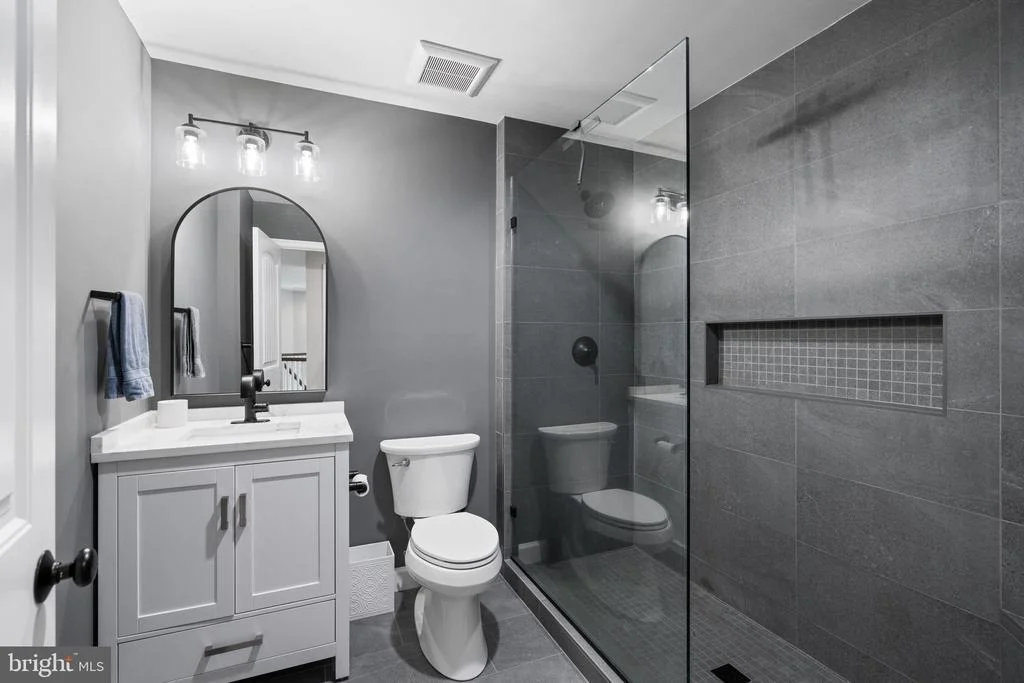 Photo of 413 VIERLING DRIVE