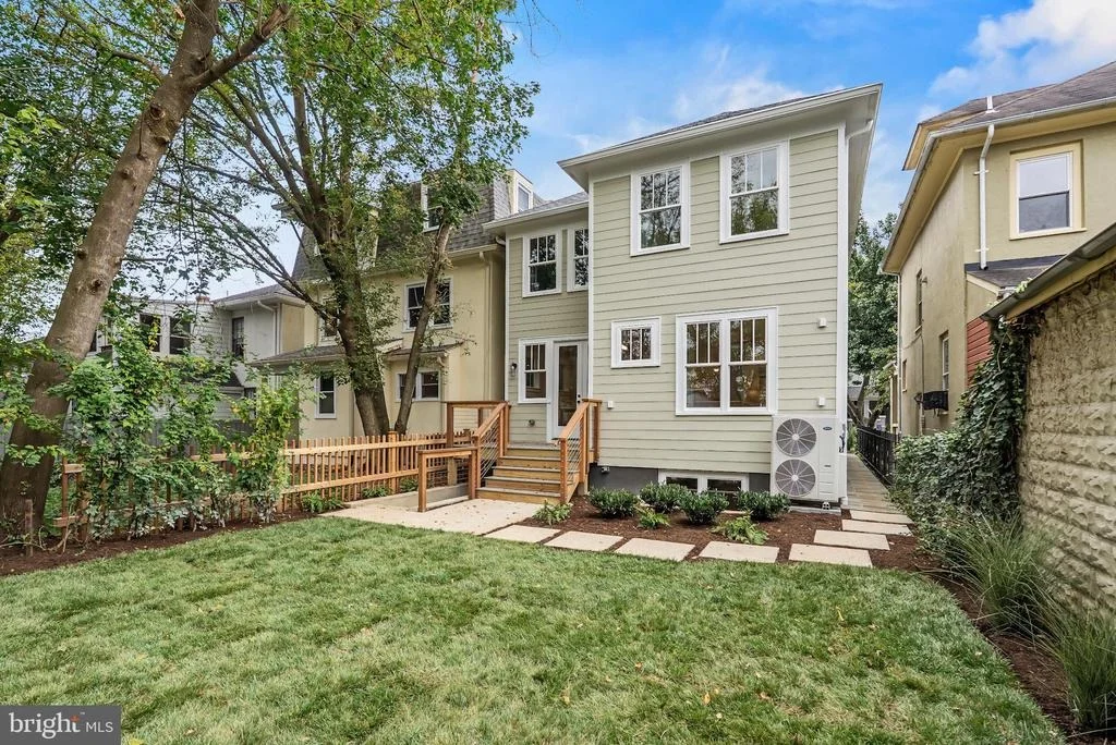 Photo of 48 MURRAY AVENUE