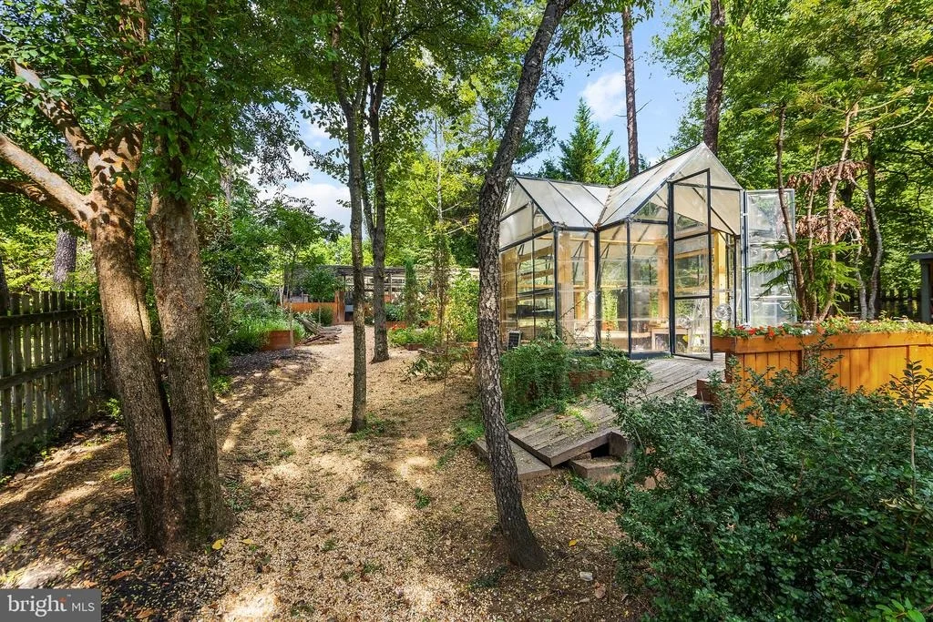 Photo of 11610 KAREN DRIVE