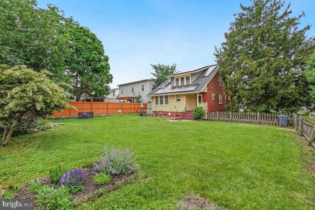 Photo of 6031 3RD STREET NW