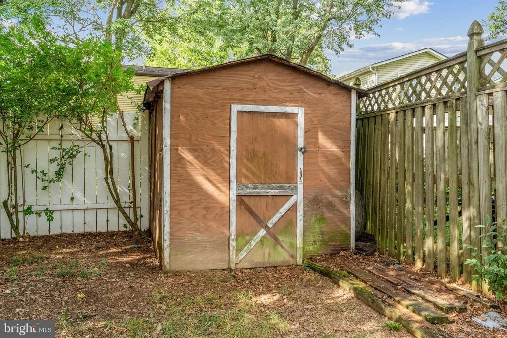 Photo of 1807 RUSTIC HILL COURT