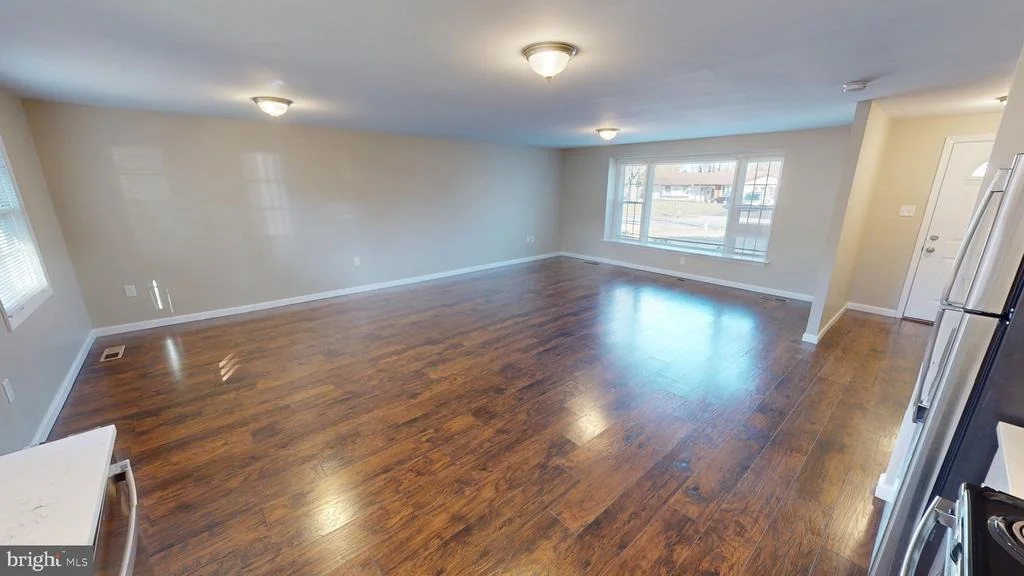 Photo of 5014 NICHOLAS ROAD