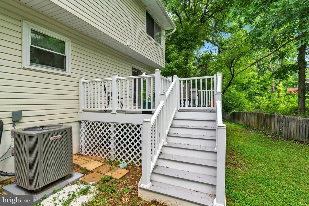 Photo of 4320 IVY GLEN ROAD