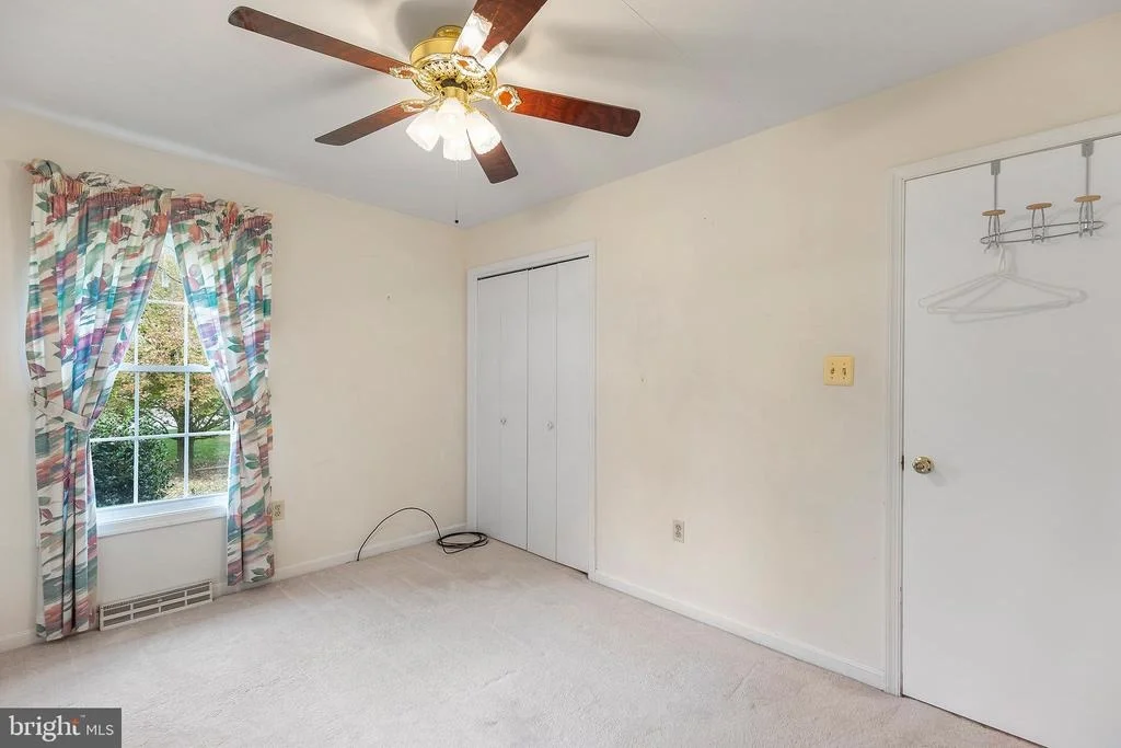 Photo of 1386 REDWOOD CIRCLE