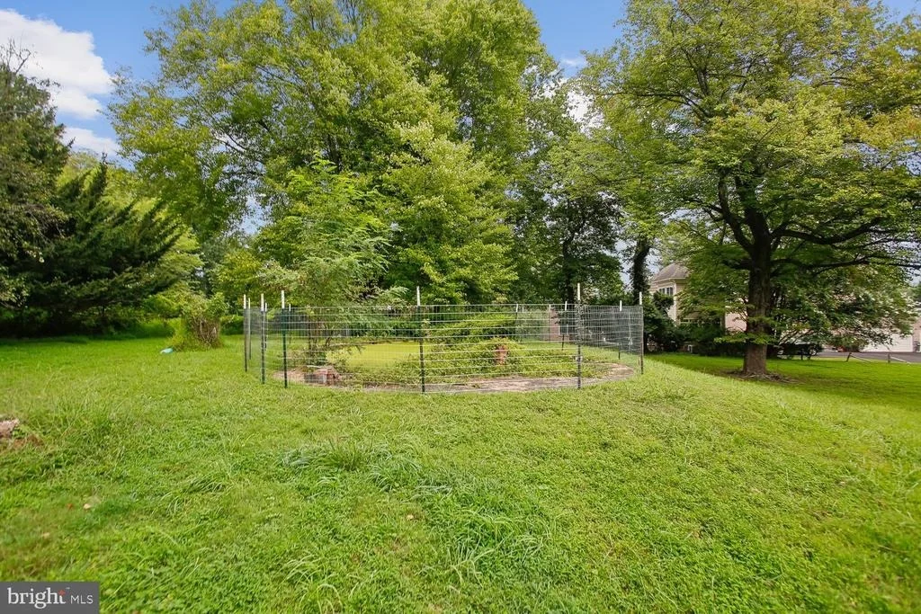 Photo of 2810 HILL ROAD