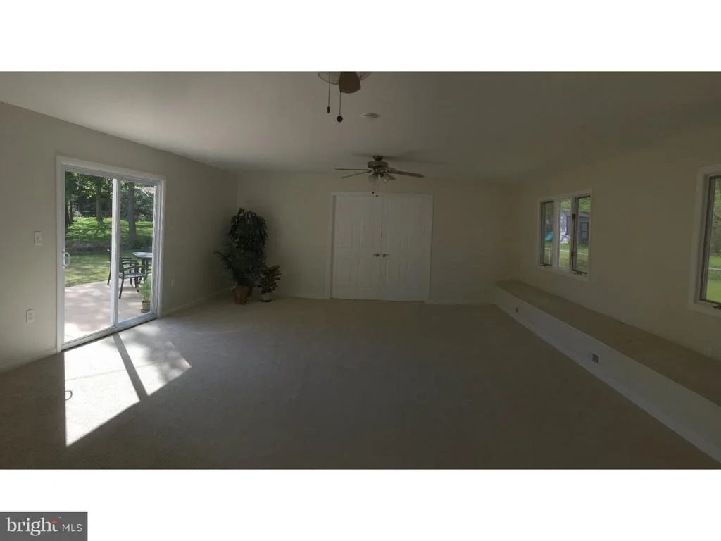 Photo of 1233 CRESTOVER ROAD