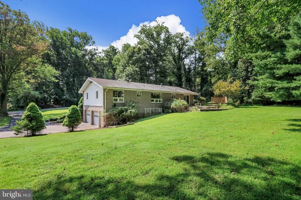 Photo of 2117 DRURY ROAD