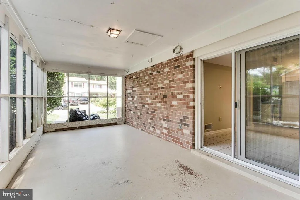 Photo of 6823 SPUR ROAD