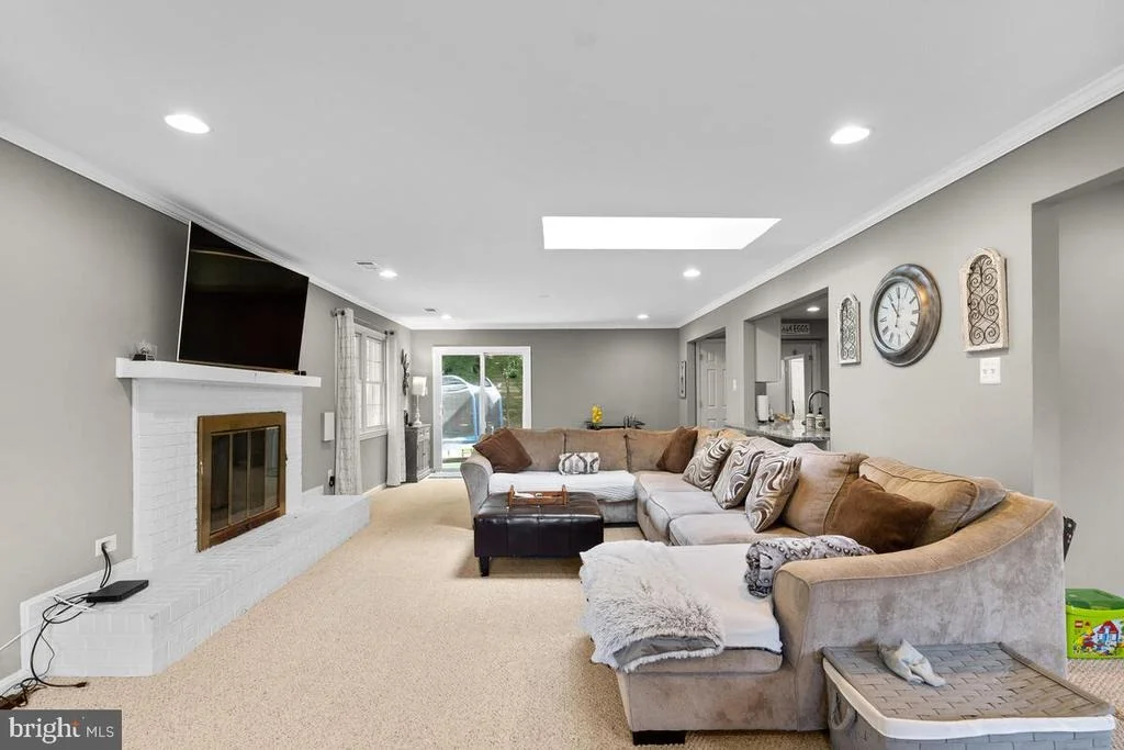 Photo of 14028 BREEZE HILL LANE