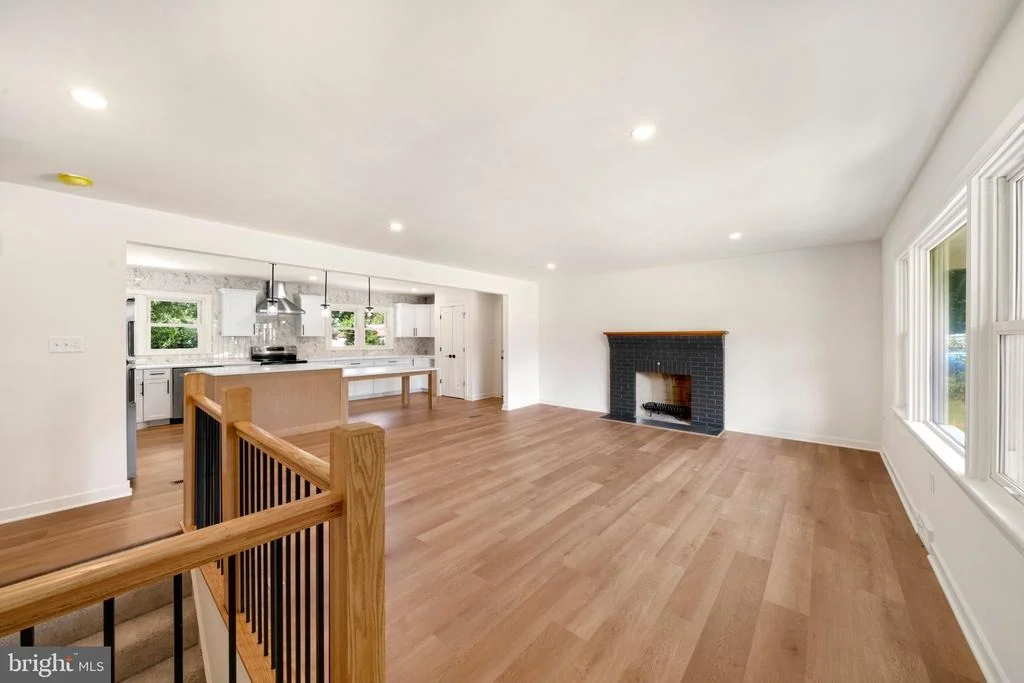 Photo of 615 TANEY AVENUE