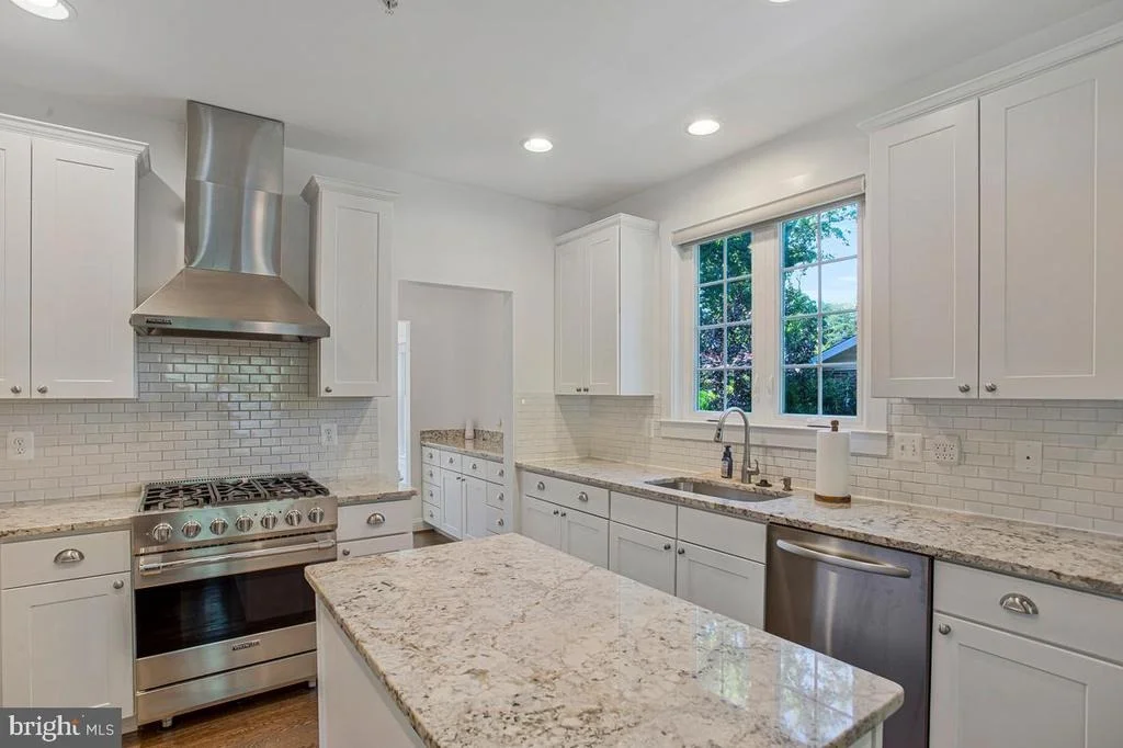 Photo of 1326 HARBOR ROAD