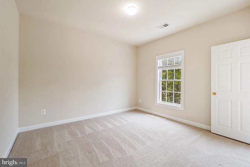 Photo of 4104 TOTTENHAM STREET