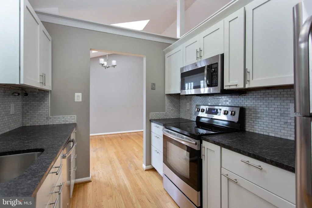 Photo of 1418 VALEBROOK LANE