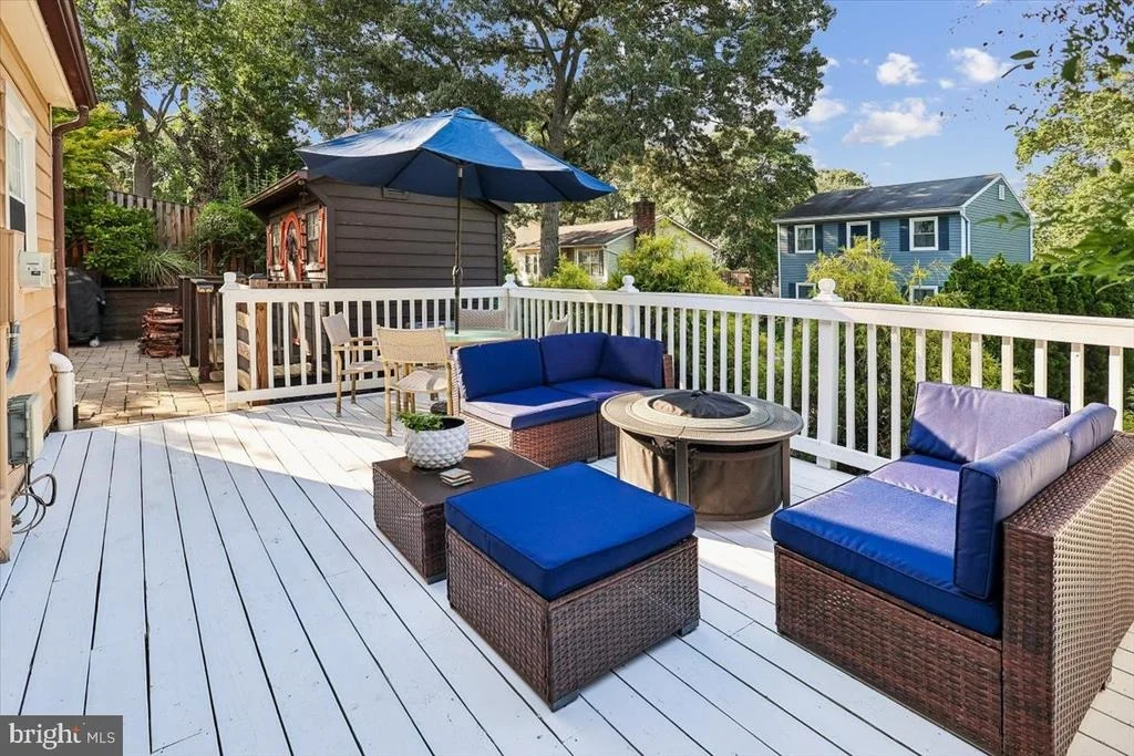 Photo of 613 WEST DRIVE