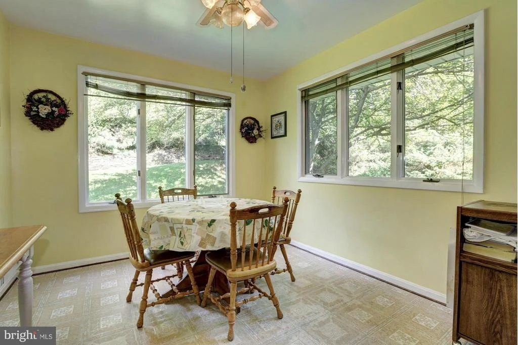 Photo of 302 BURNT MILLS AVENUE