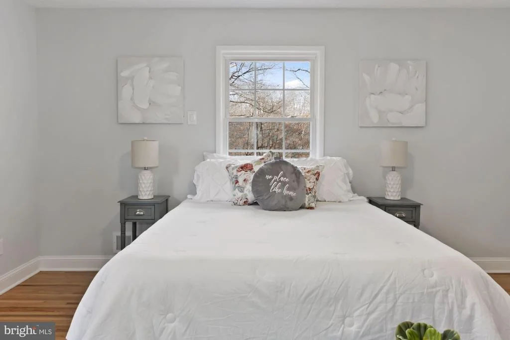 Photo of 6815 GILLINGS ROAD