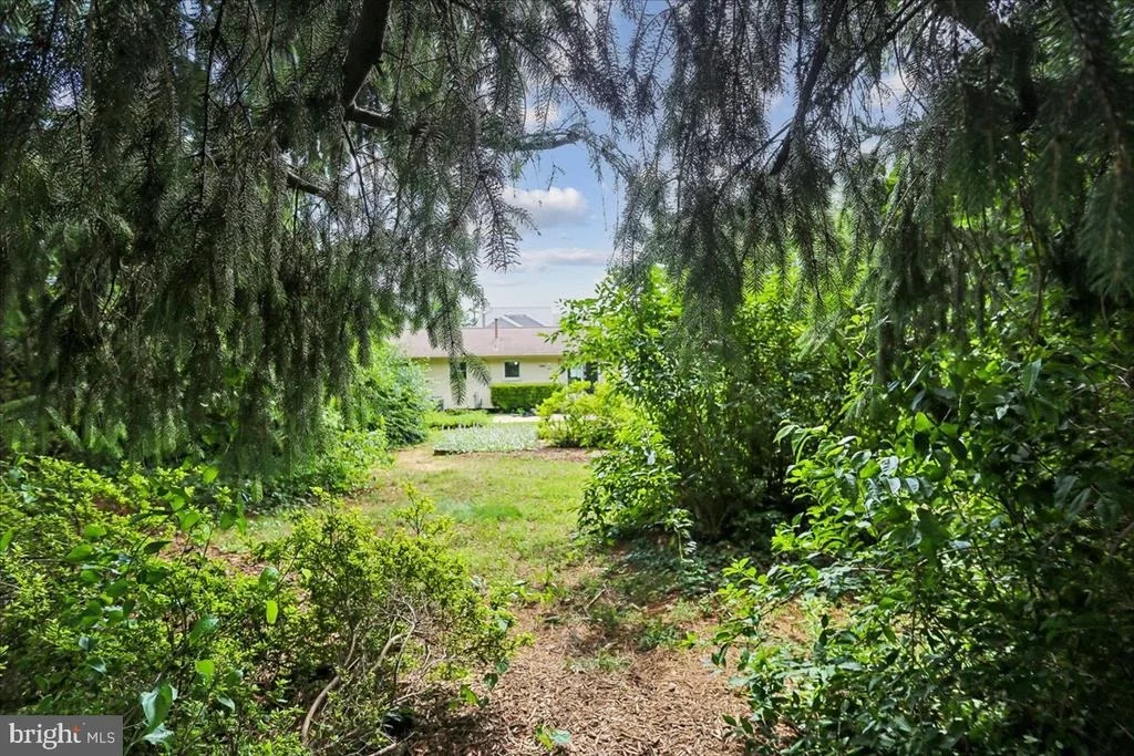 Photo of 3604 HERITAGE LANE