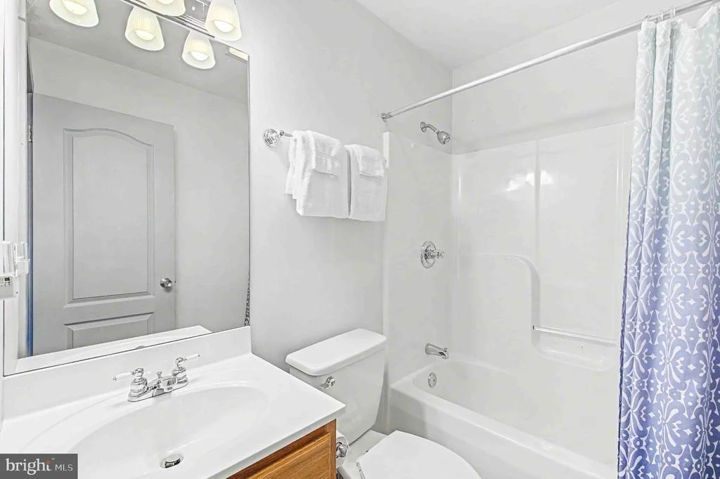 Photo of 296 LAKE POINTE DRIVE