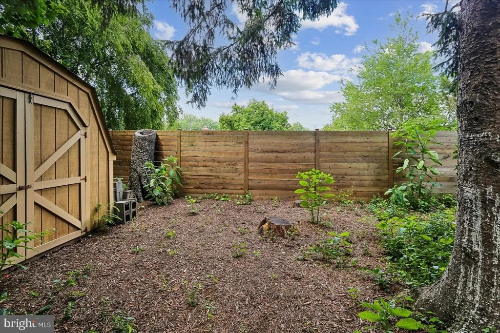 Photo of 3604 HERITAGE LANE
