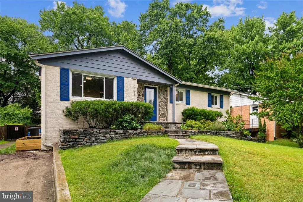 Photo of 9817 CHERRY TREE LANE