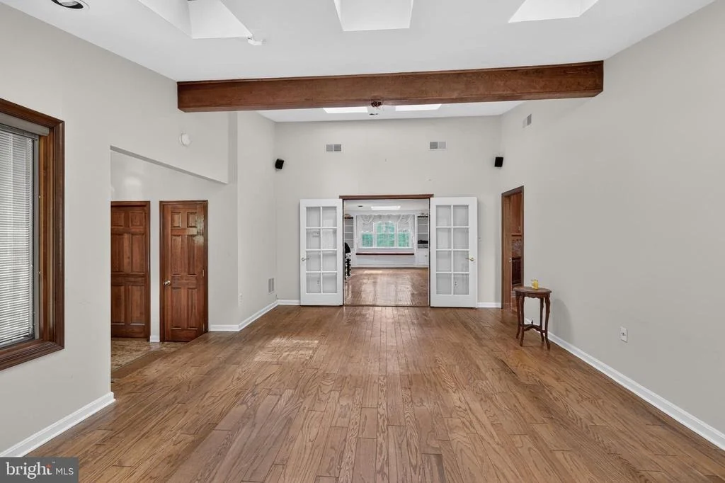 Photo of 10600 GREENACRES DRIVE