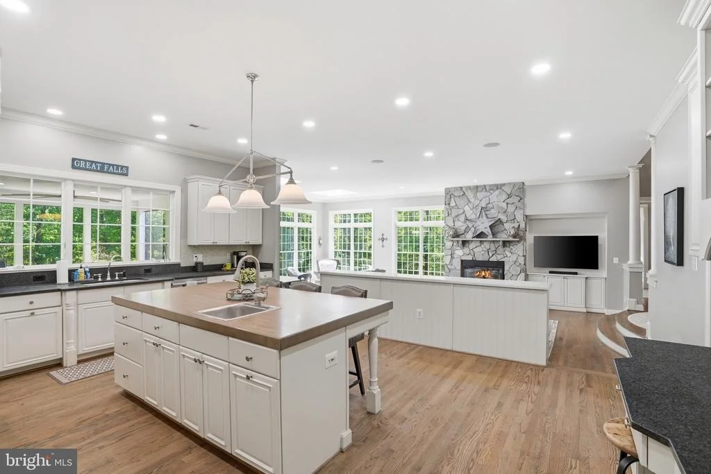 Photo of 1133 SPRINGVALE ROAD
