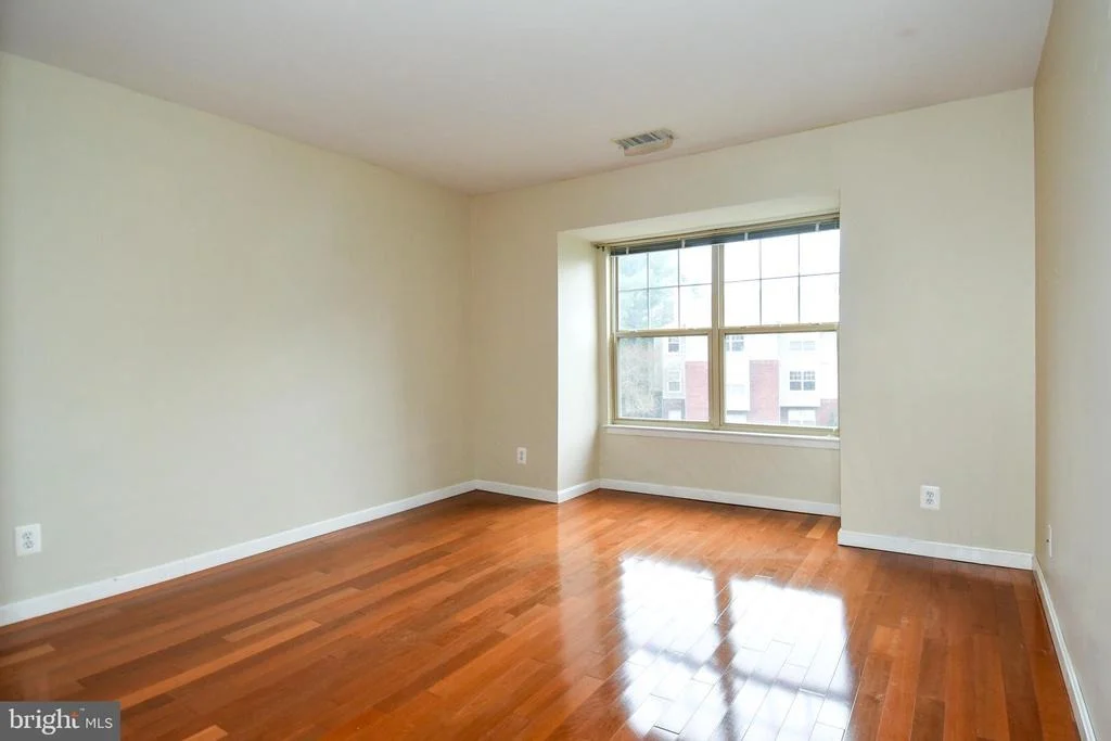 Photo of Unit 1782E at 1782 JONATHAN WAY
